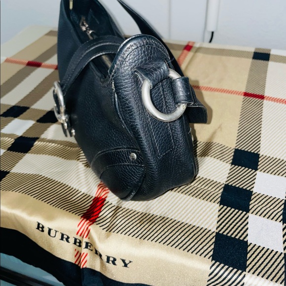 Burberry Shoulder Bag - Picture 4 of 16